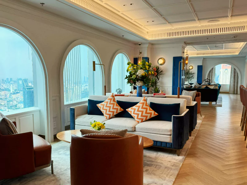 skylounge at the 38th floor of eastin grand phaya thai bangkok
