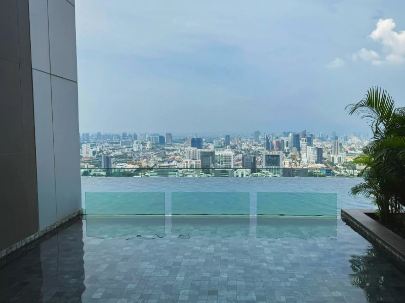 eastin grand phaya thai pool on the 37th floor