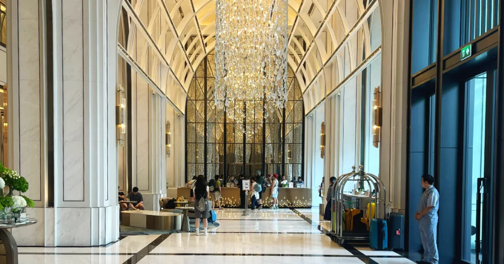 eastin grand phaya thai lobby