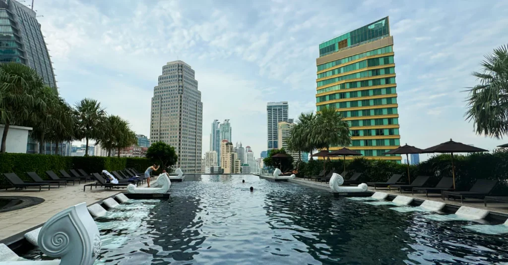 Bangkok Grande Centre Point Terminal 21 Pool view