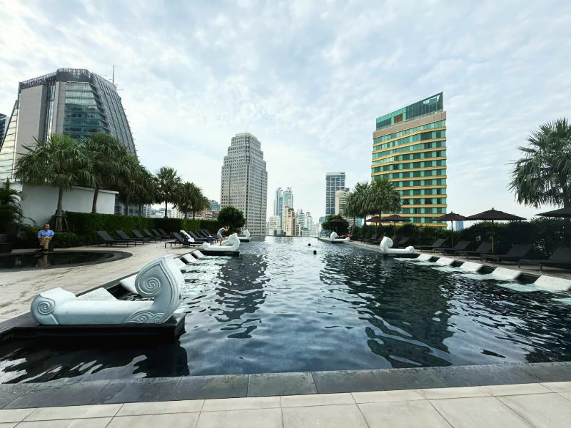 Inifinity pool at grande centre point terminal 21