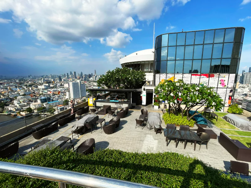 outside bar rooftop millenium hilton bangkok