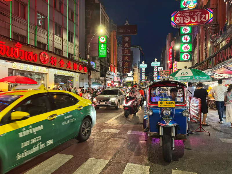 Chinatown bangkok yaowarat road street food