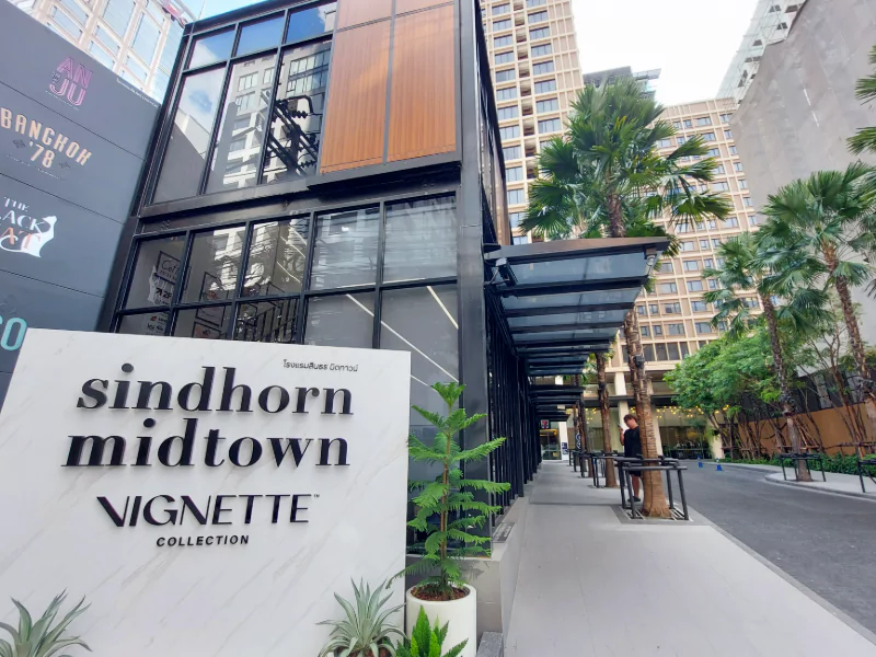 sindhorn midtown vignette collection bangkok hotel entrance