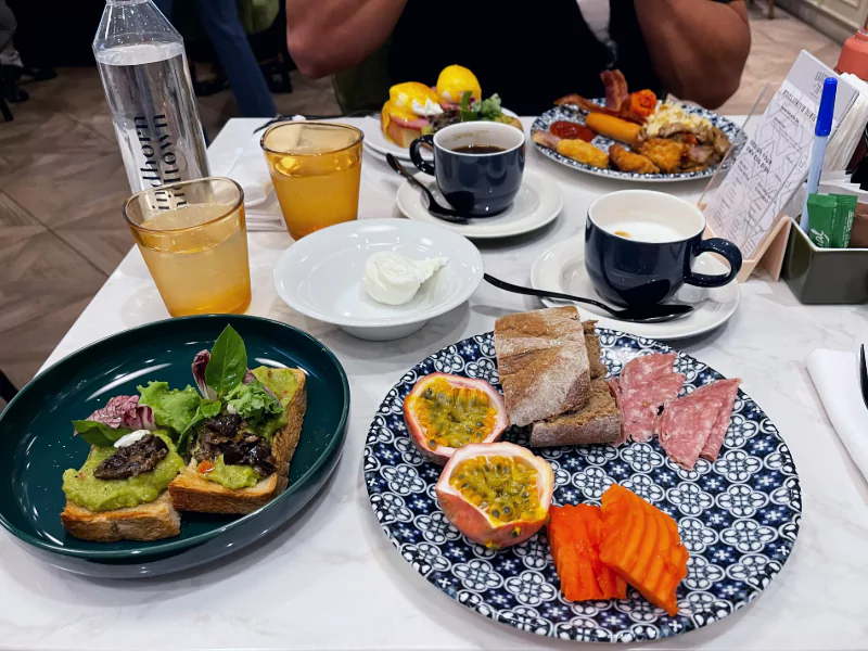 sindhorn midtown hotel bangkok breakfast buffet plate